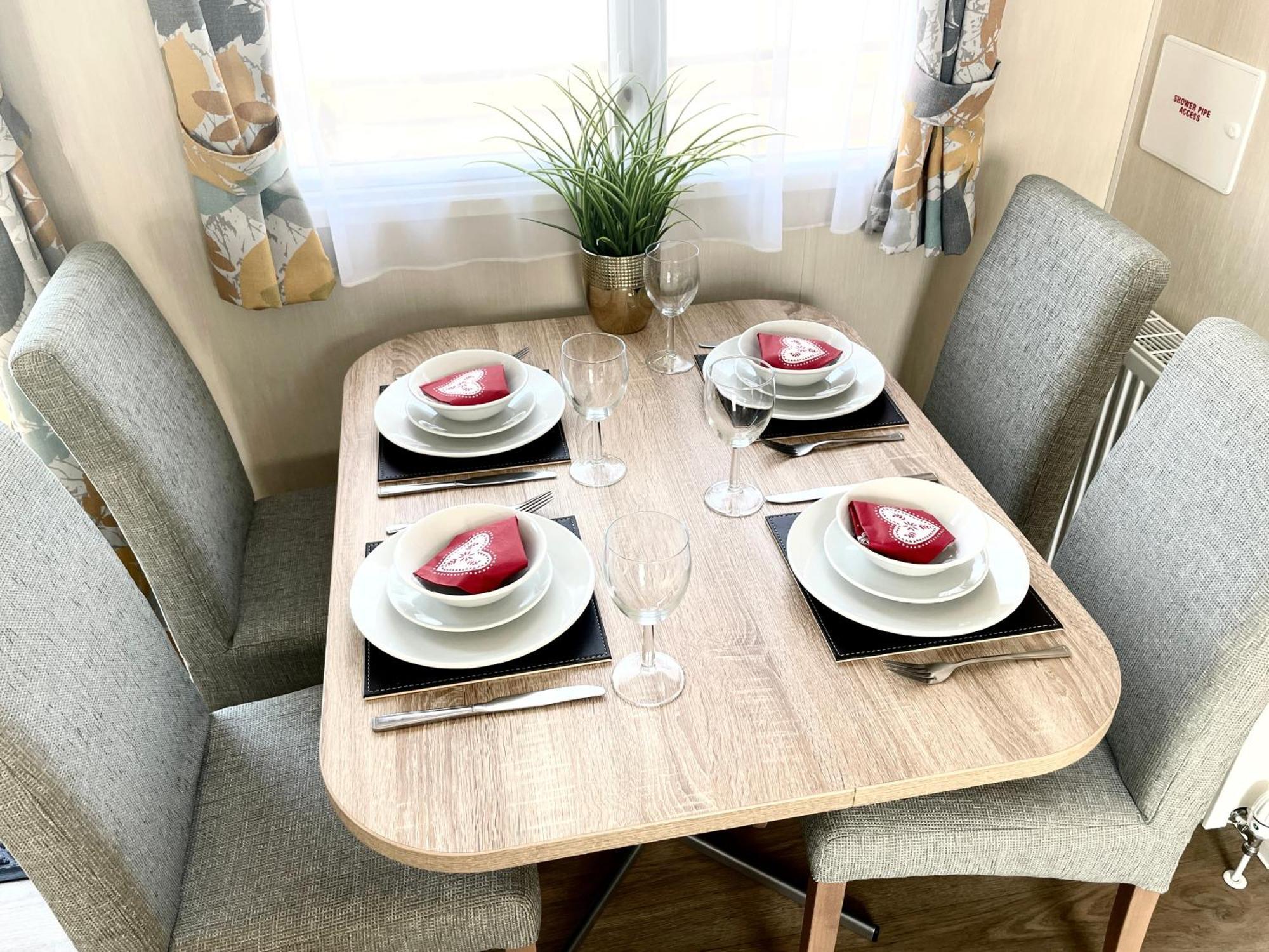 No 61 Brynteg Country & Leisure Retreat Villa Cwm-y-glo Екстериор снимка