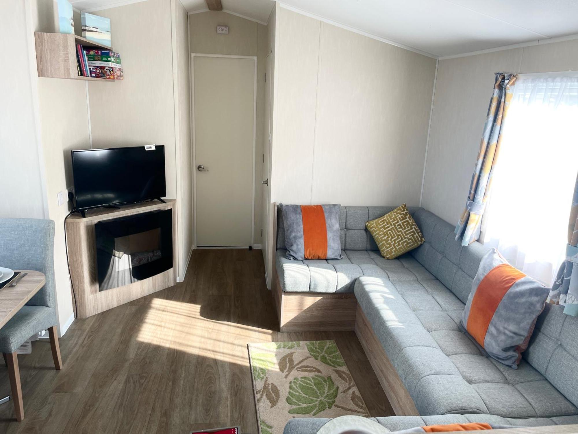 No 61 Brynteg Country & Leisure Retreat Villa Cwm-y-glo Екстериор снимка
